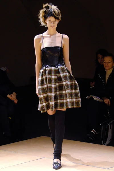 Look 2